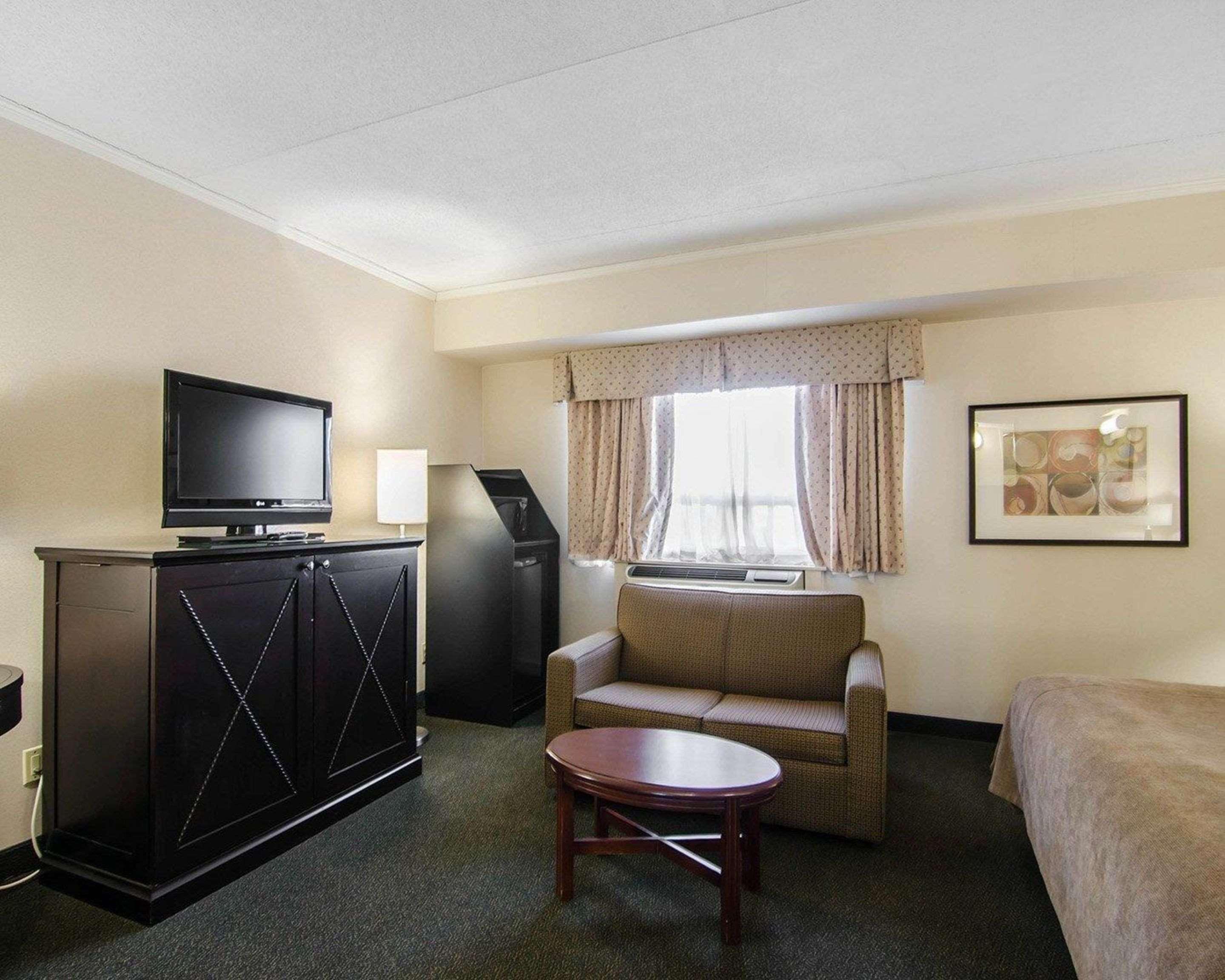 Courtyard By Marriott Regina Downtown Hotell Eksteriør bilde