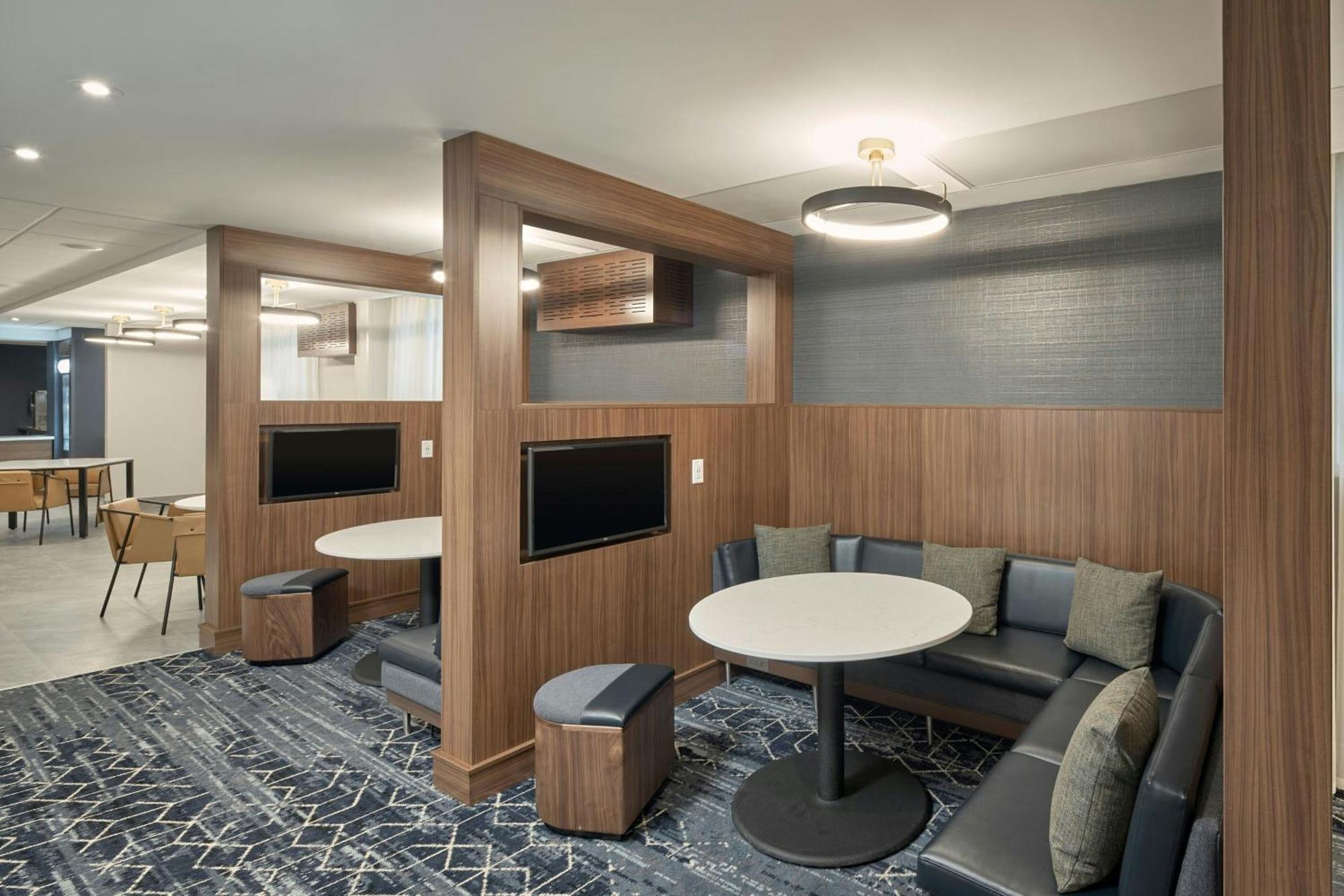 Courtyard By Marriott Regina Downtown Hotell Eksteriør bilde
